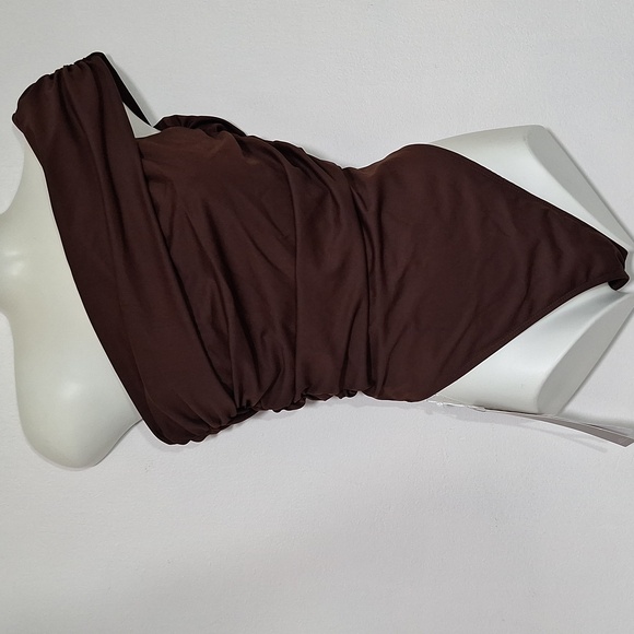 Missguided Brown One-Shoulder Top Bodysuit Size Medium NEW - Picture 1 of 9